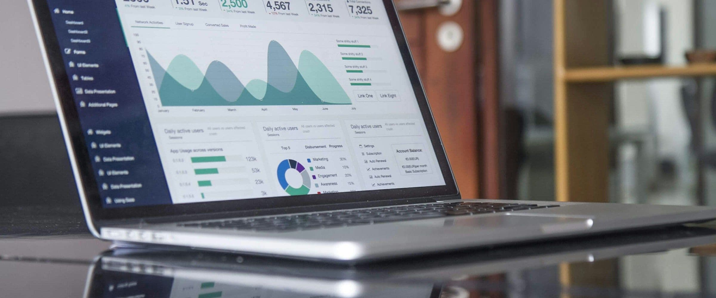 How HubSpot CRM Helps Modern Businesses Stay Ahead 