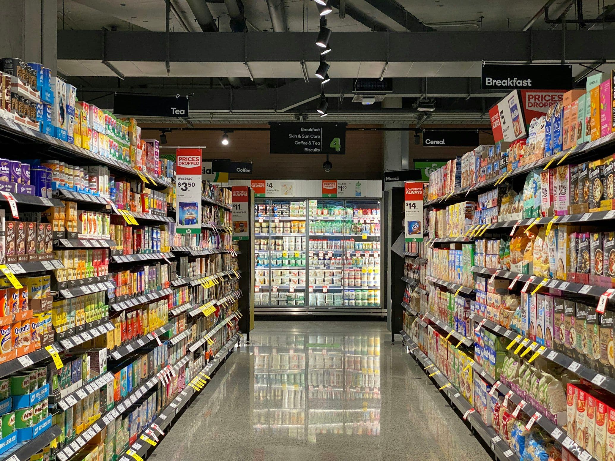 Modern consumer goods warehouse with automated distribution systems