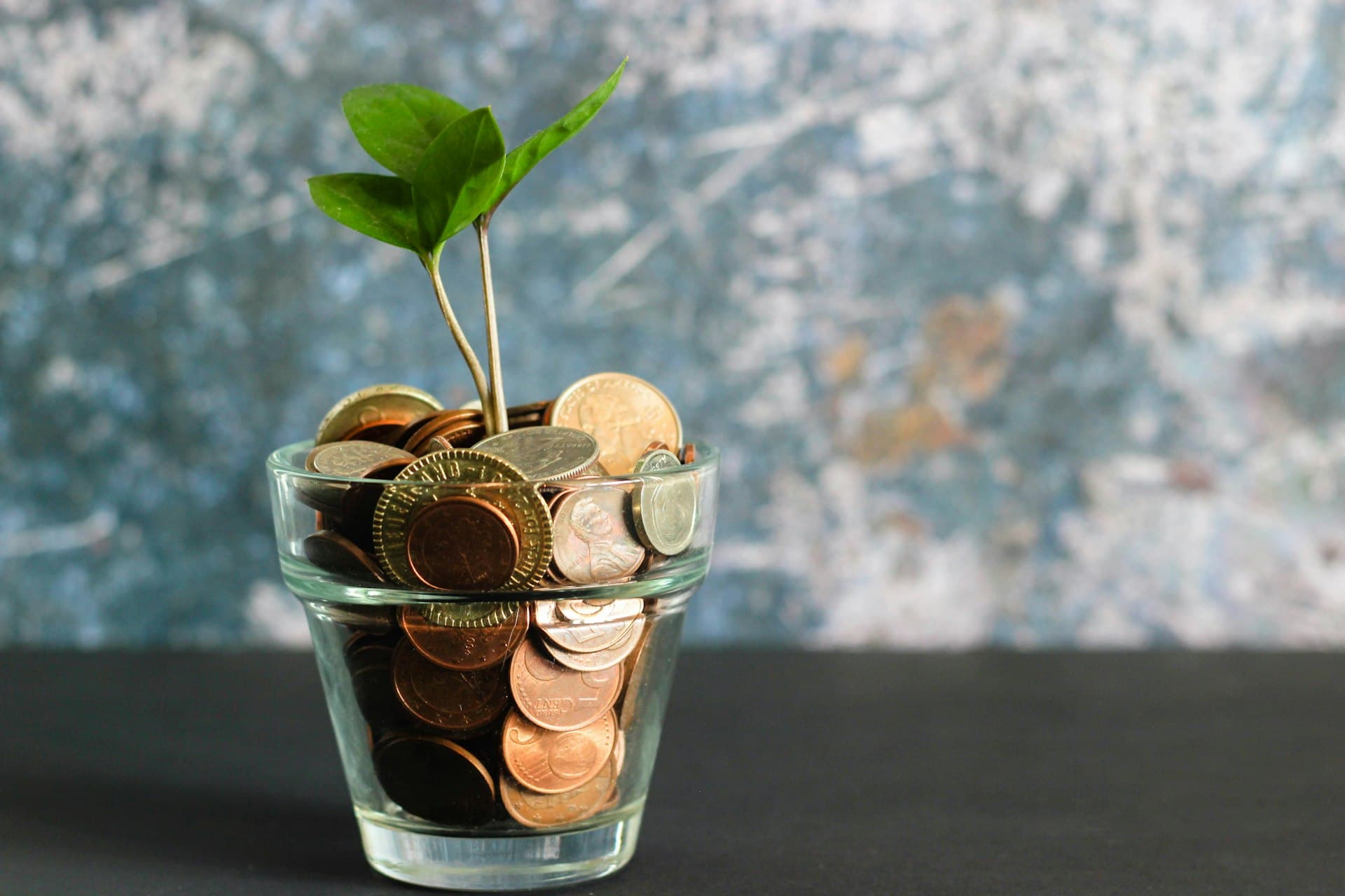 Financial Services & Banking background