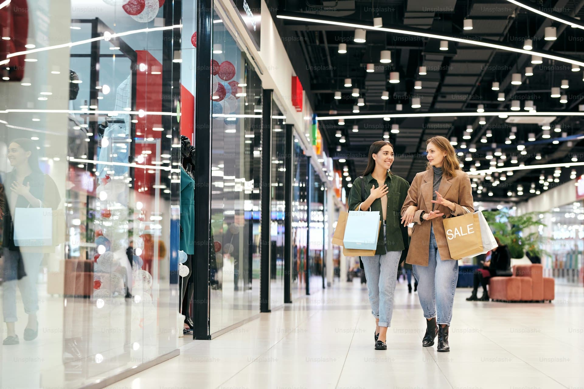 Retail and Ecommerce background